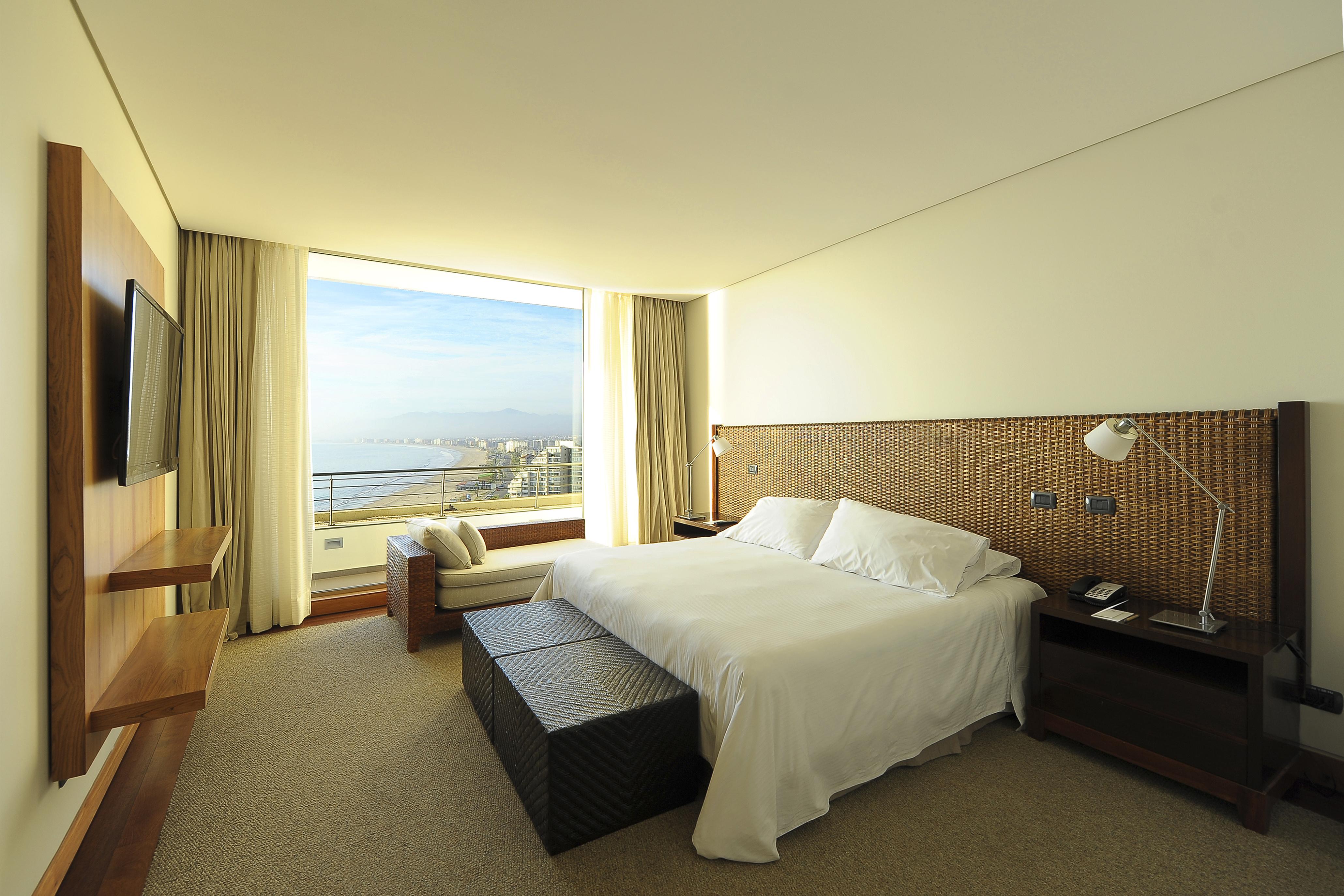 Enjoy Coquimbo Otel Dış mekan fotoğraf A bedroom at the Sheraton Lima Hotel